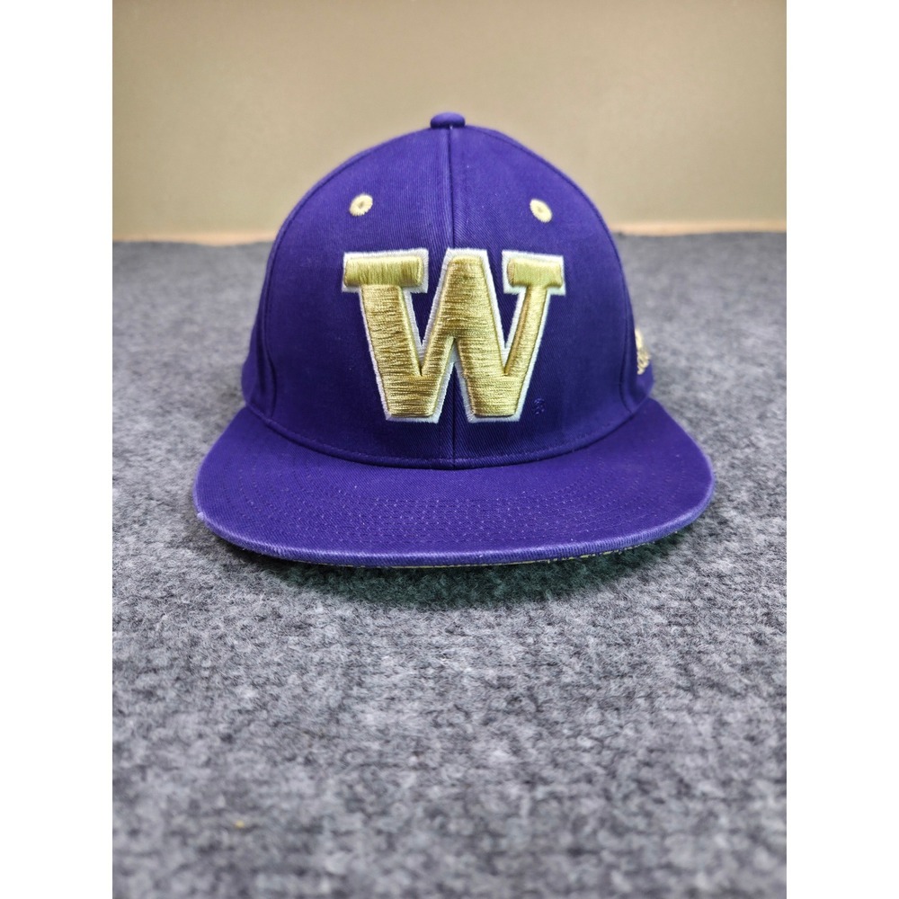 Washington Huskies Snapback Hat OSFA Adidas Purple Gold Flat Bill FI8726‎